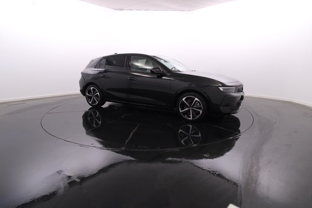 opel-astra-2023-hibrido-1598cc