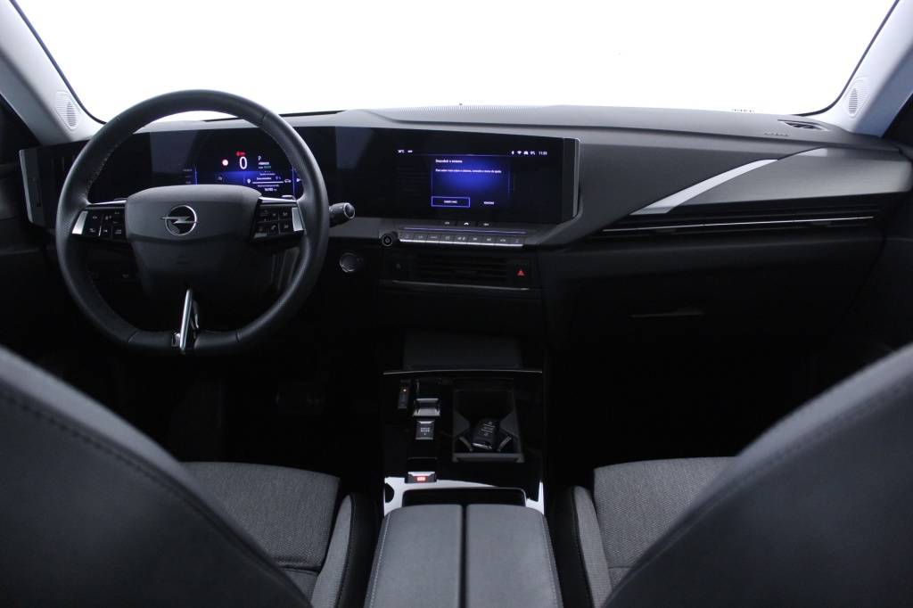 opel-astra-2023-hibrido-1598cc