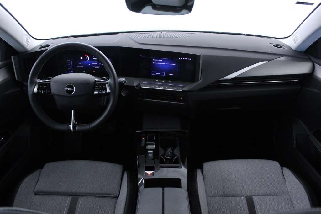opel-astra-2023-hibrido-1598cc