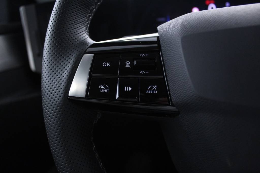 opel-astra-2023-hibrido-1598cc