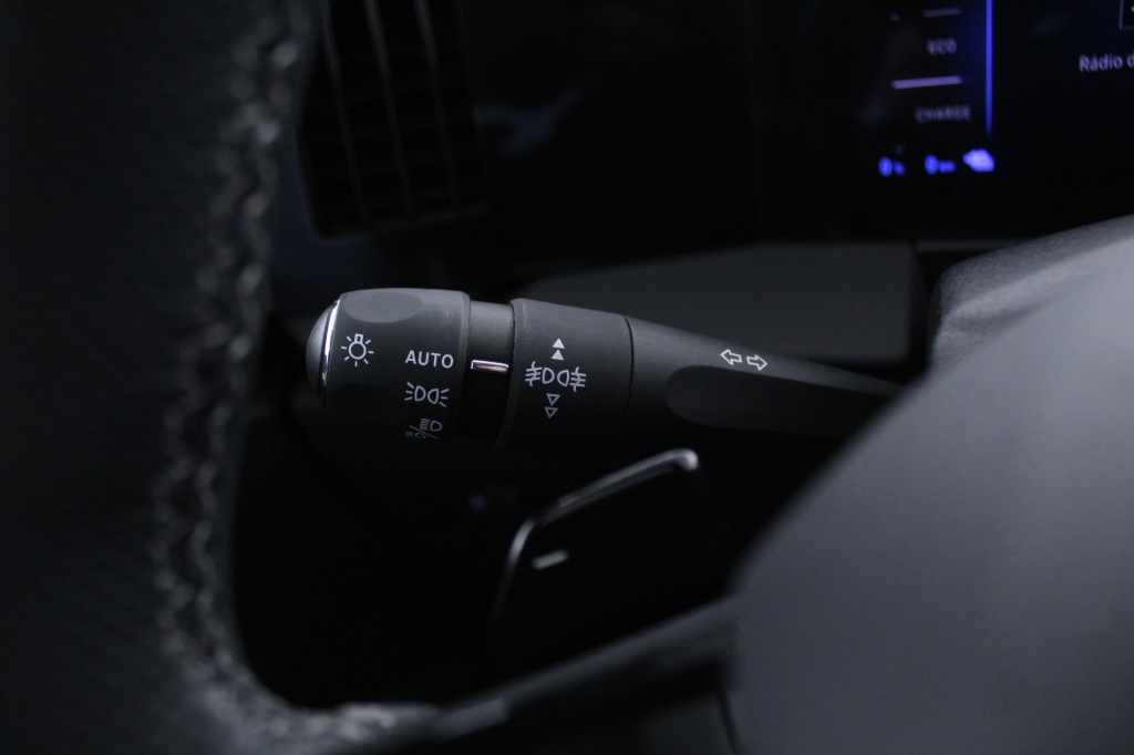 opel-astra-2023-hibrido-1598cc