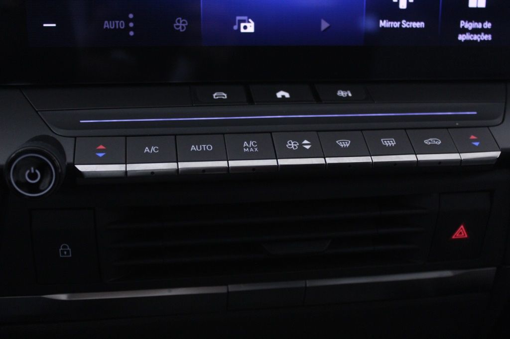 opel-astra-2023-hibrido-1598cc
