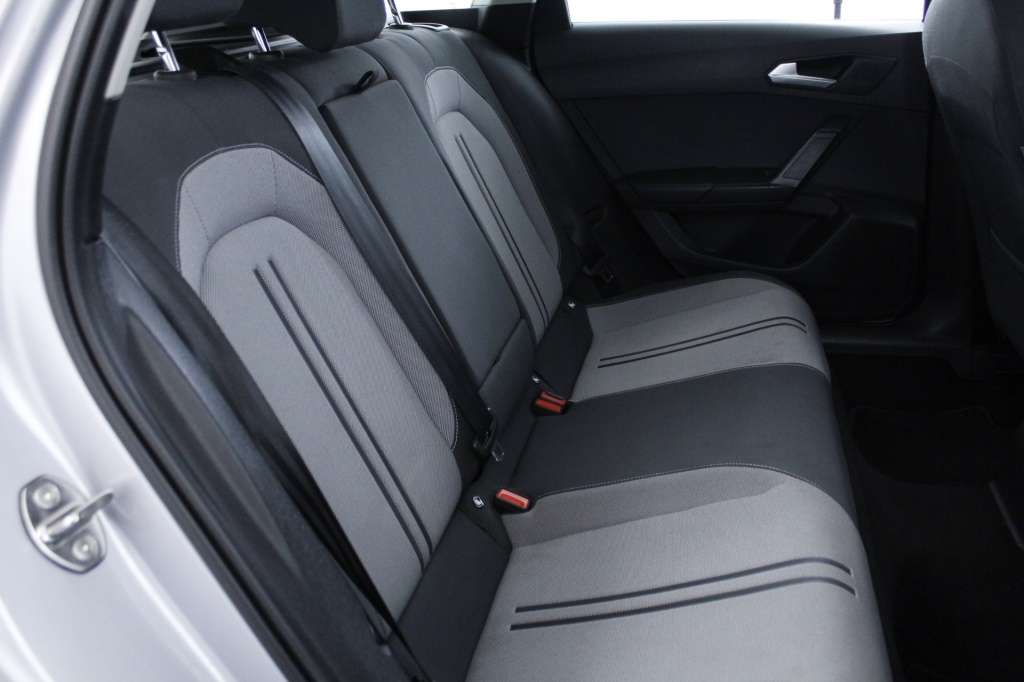 seat-leon-st-2022-gasolina-999cc