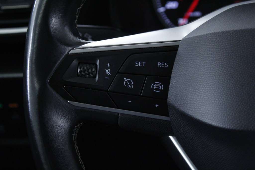 seat-leon-st-2022-gasolina-999cc