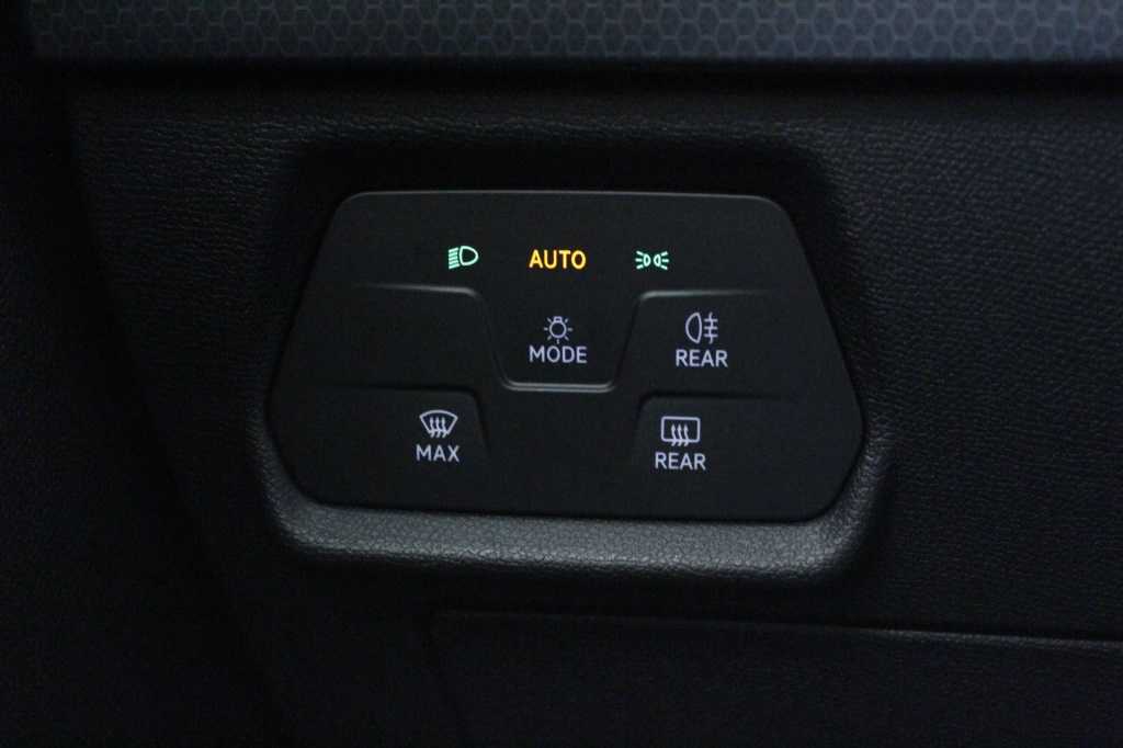 seat-leon-st-2022-gasolina-999cc