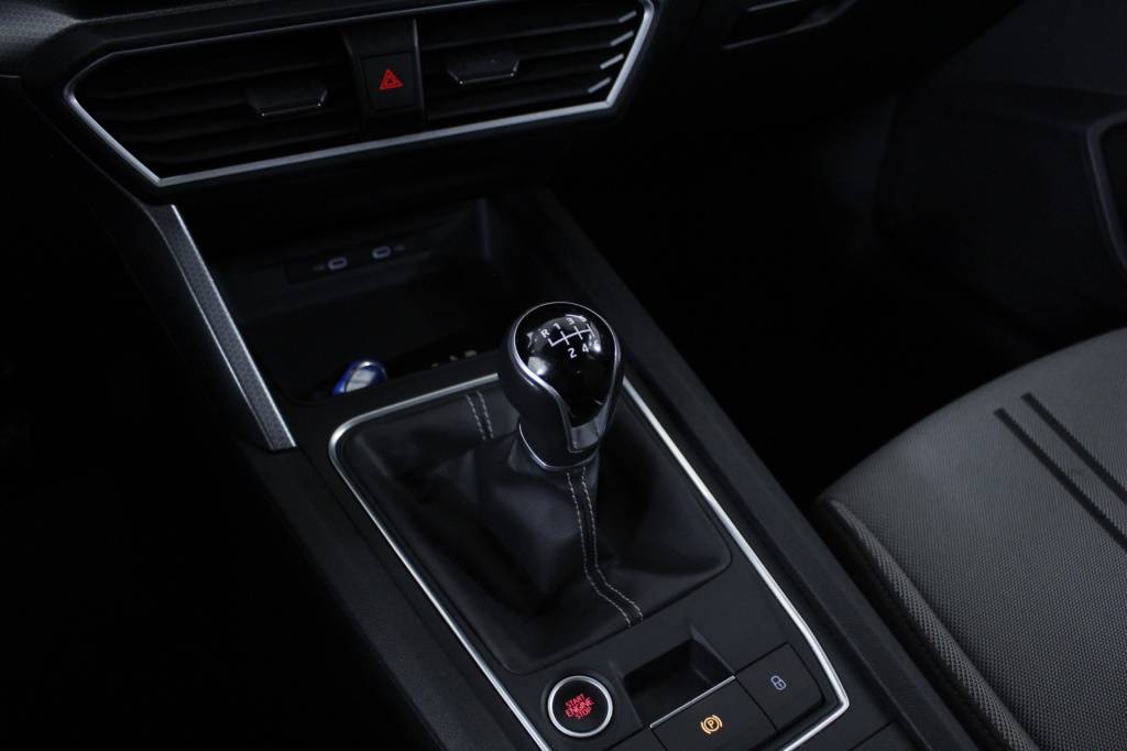 seat-leon-st-2022-gasolina-999cc