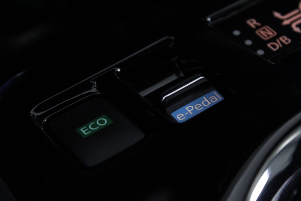 nissan-leaf-2024-eletrico-1cc