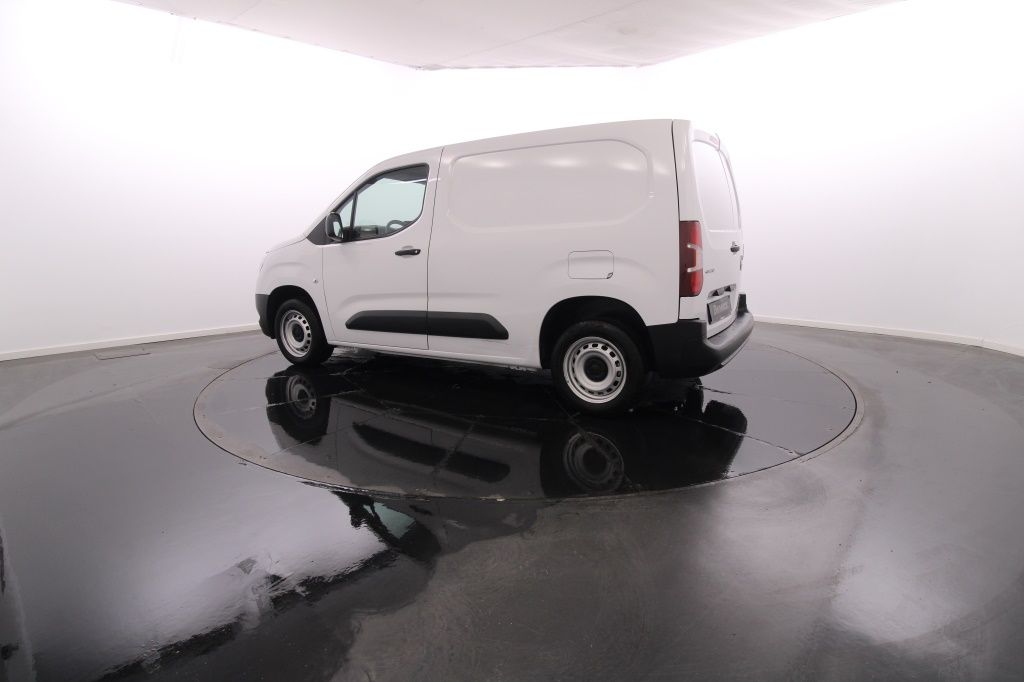 opel-combo-2023-diesel-1499cc