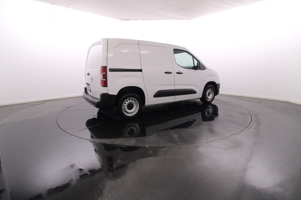 opel-combo-2023-diesel-1499cc