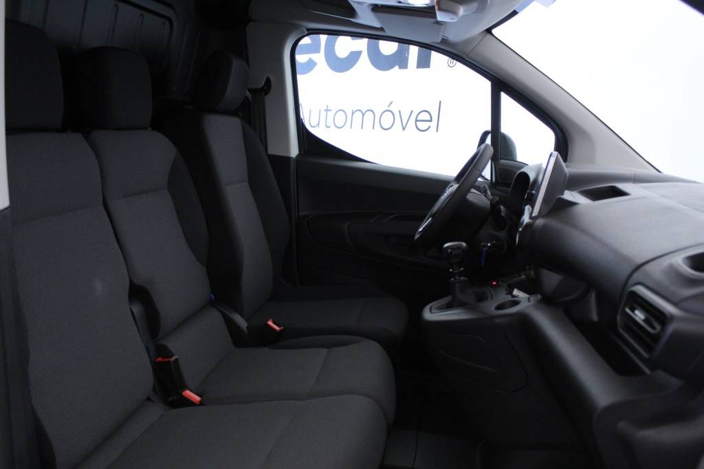 opel-combo-2023-diesel-1499cc