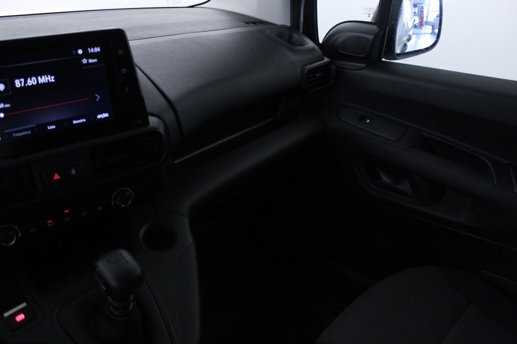 opel-combo-2023-diesel-1499cc
