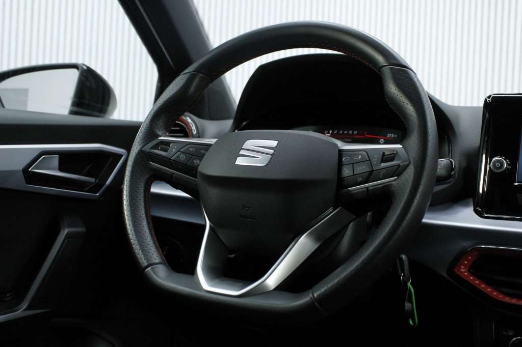 seat-arona-2025-gasolina-999cc