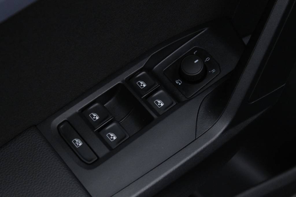 seat-arona-2025-gasolina-999cc