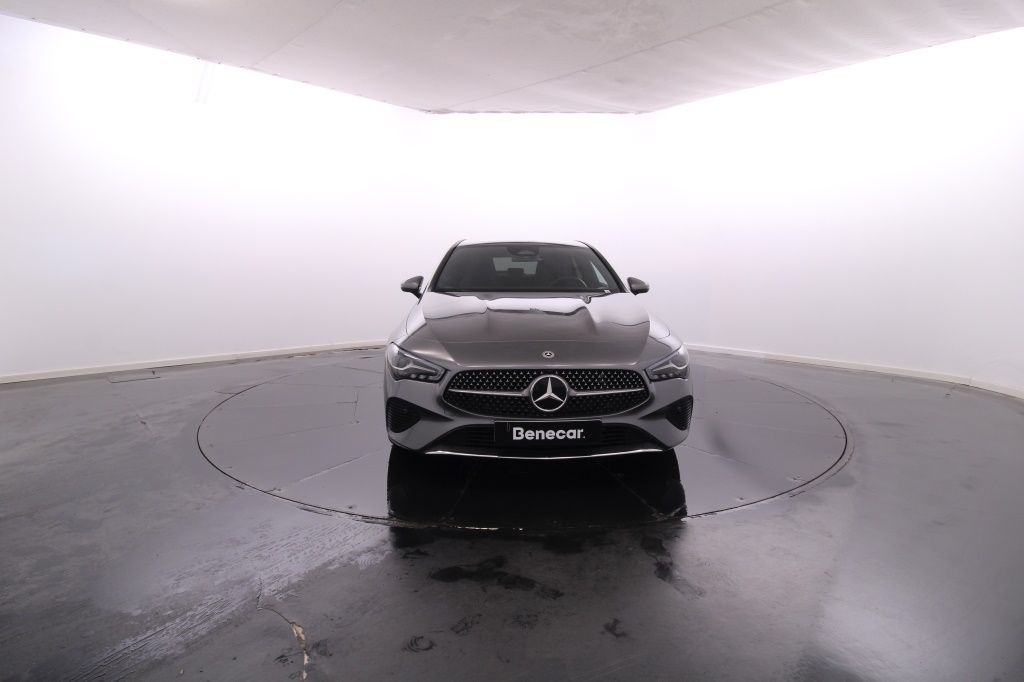 mercedes-benz-cla-2024-diesel-1950cc