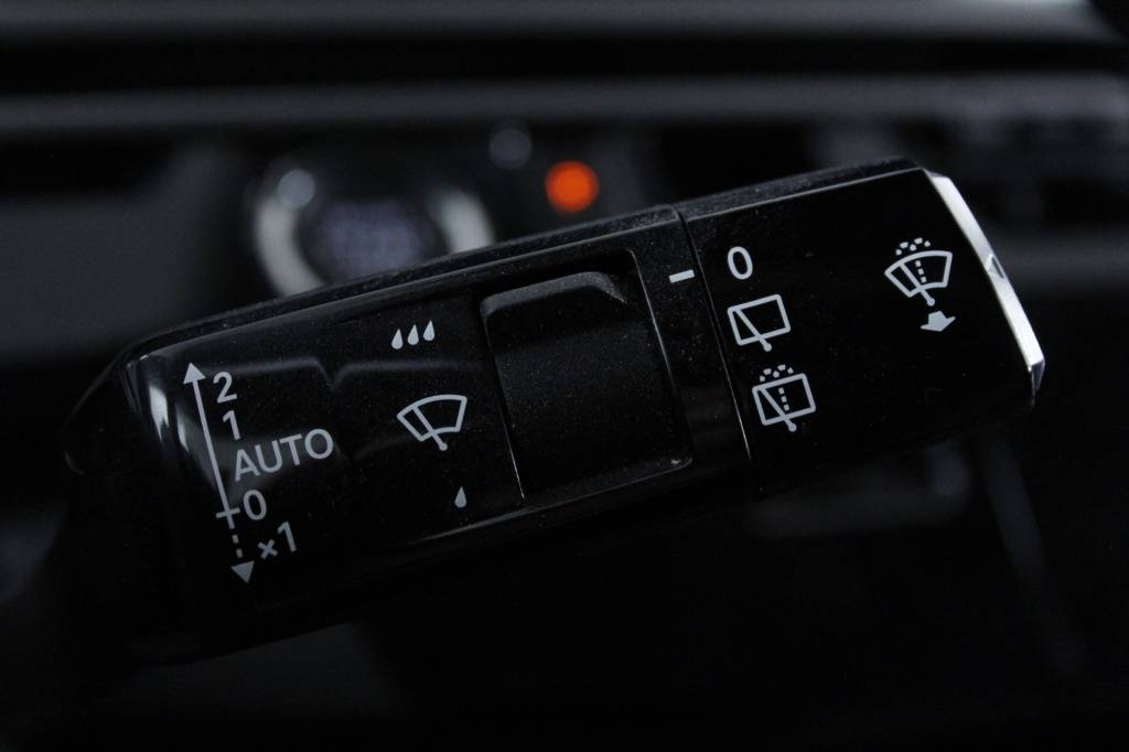 peugeot-5008-2025-hibrido-1199cc