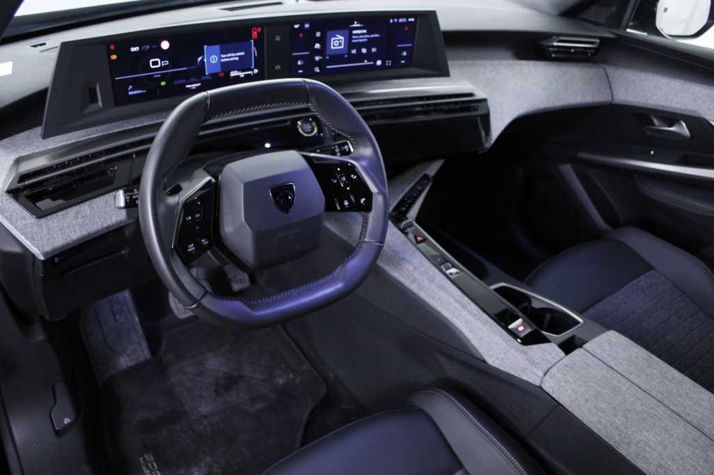peugeot-5008-2025-hibrido-1199cc