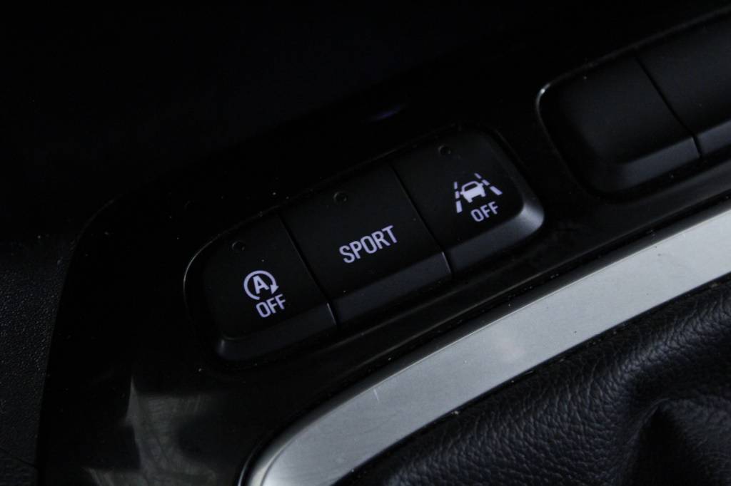 opel-corsa-2024-gasolina-1199cc