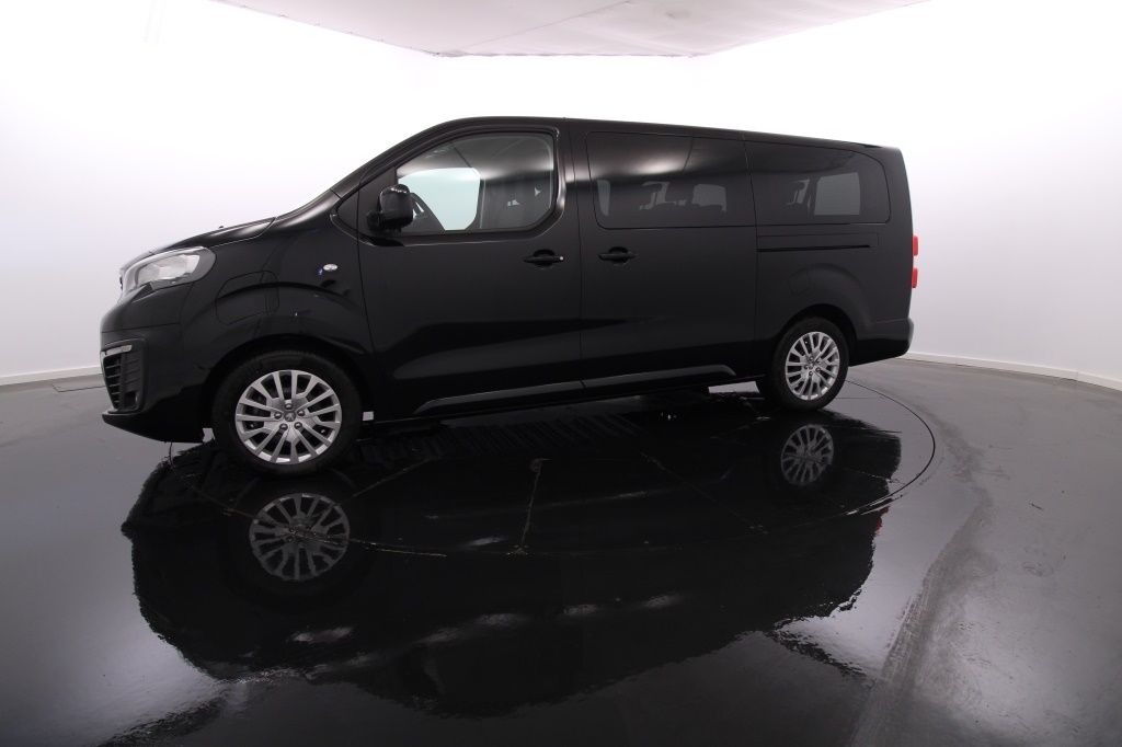 peugeot-traveller-2023-eletrico-1cc