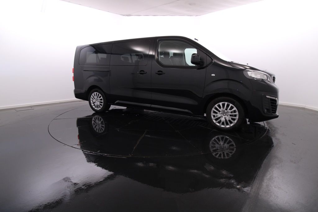 peugeot-traveller-2023-eletrico-1cc