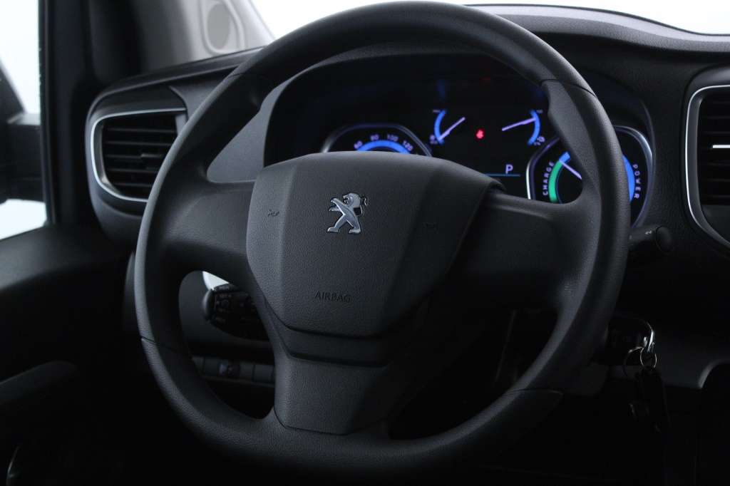 peugeot-traveller-2023-eletrico-1cc