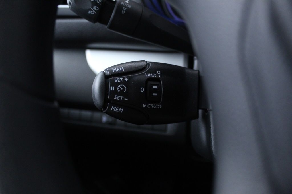peugeot-traveller-2023-eletrico-1cc