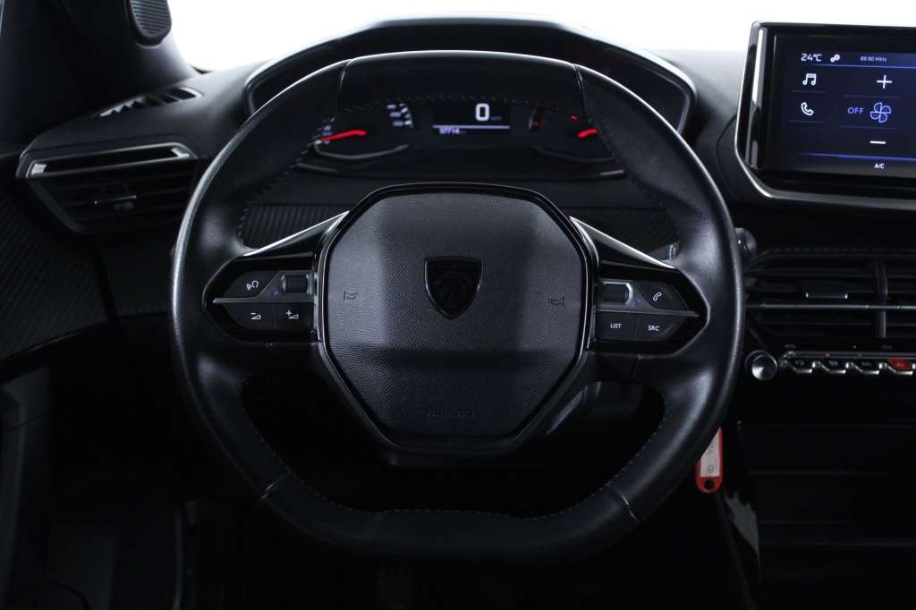 peugeot-2008-2024-gasolina-1199cc