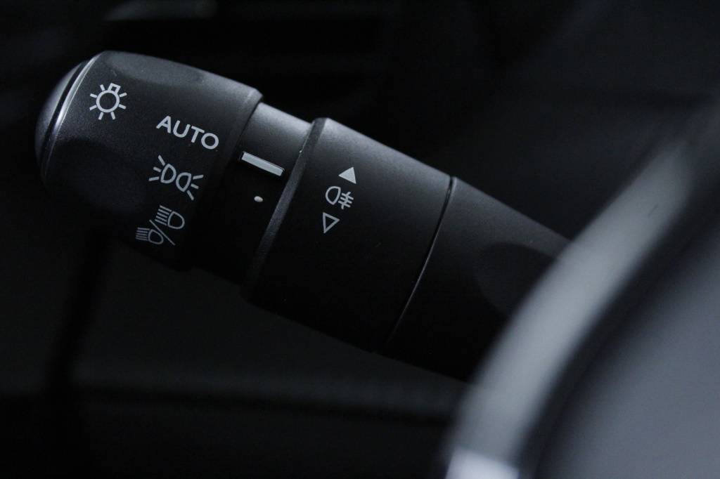 peugeot-2008-2024-gasolina-1199cc