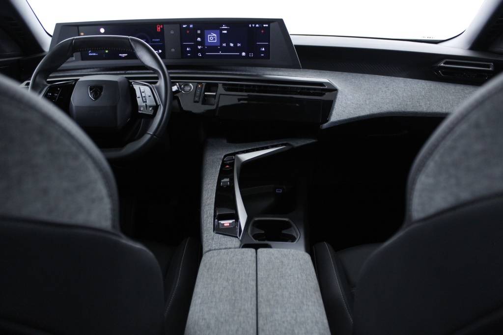 peugeot-3008-2025-hibrido-1199cc
