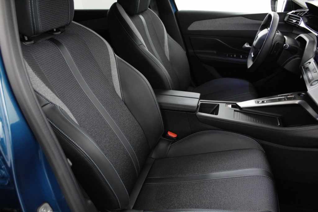 peugeot-408-2025-hibrido-1199cc