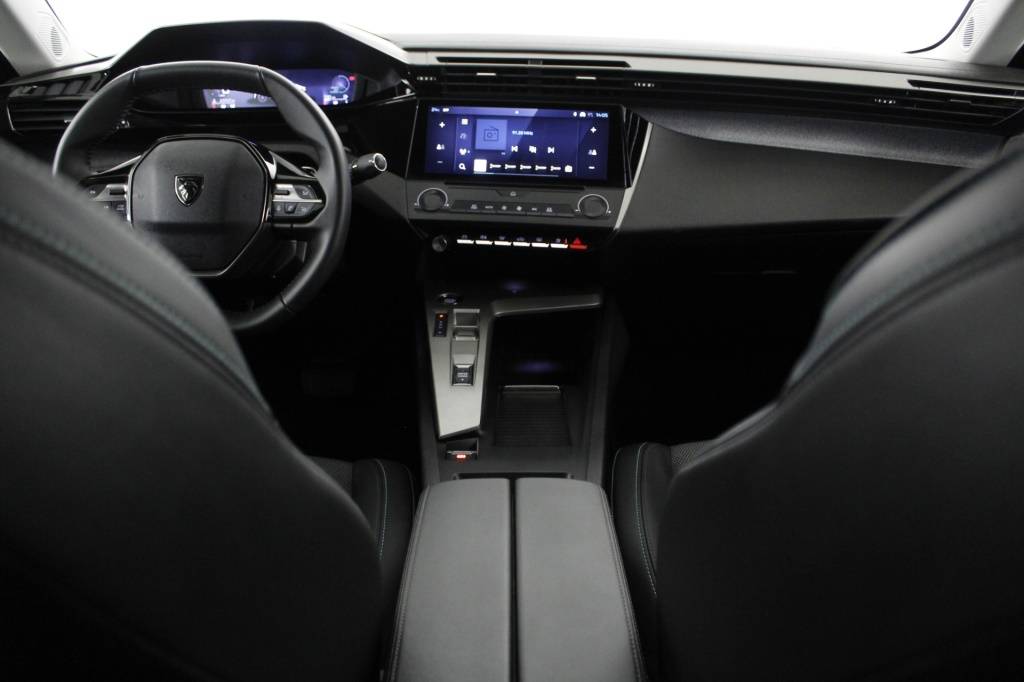 peugeot-408-2025-hibrido-1199cc
