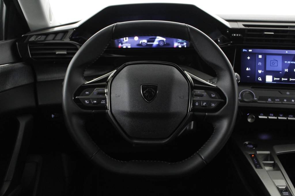 peugeot-408-2025-hibrido-1199cc