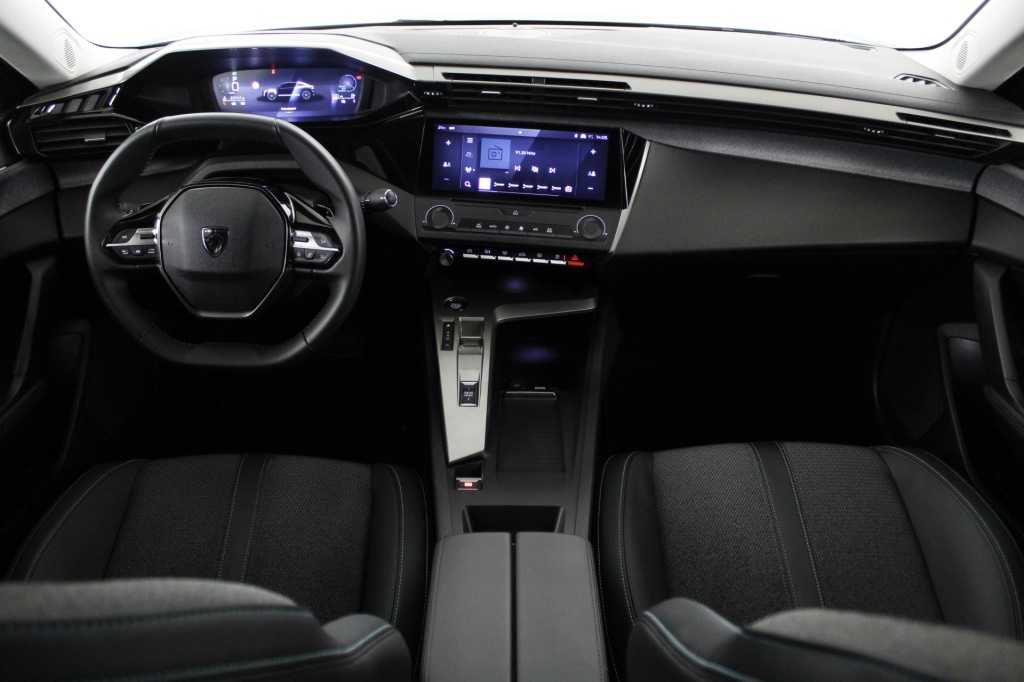peugeot-408-2025-hibrido-1199cc