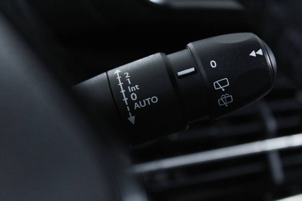 peugeot-2008-2024-gasolina-1199cc