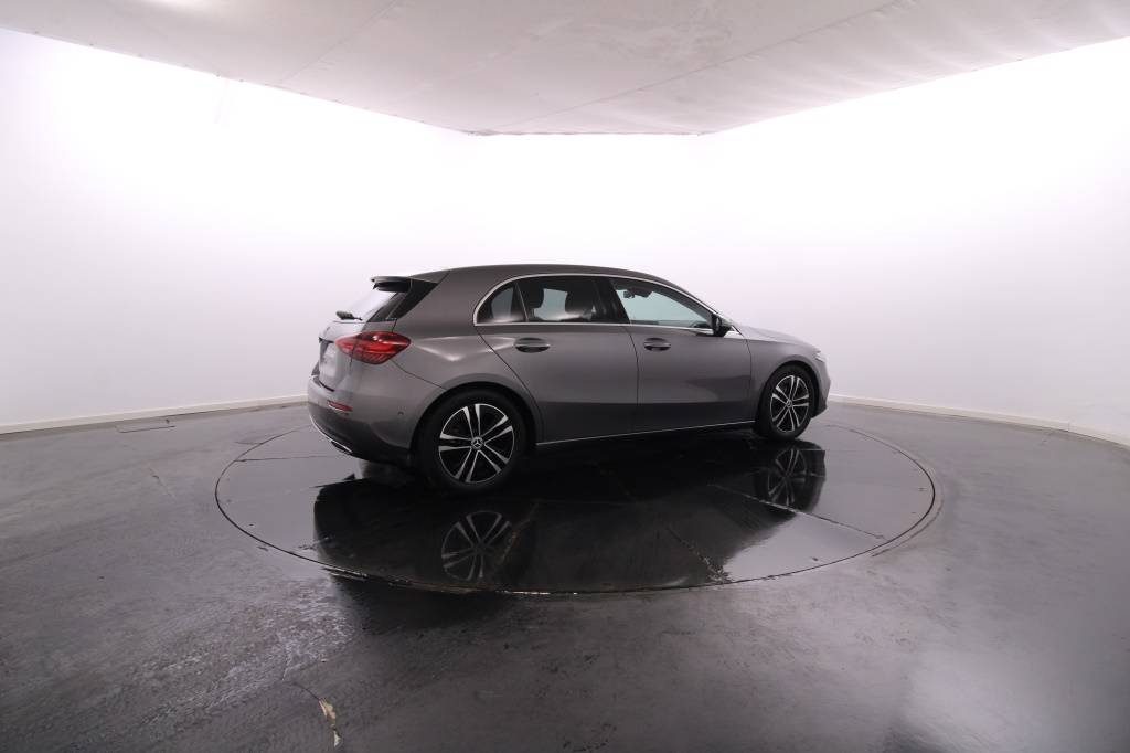 mercedes-benz-classe-a-2024-hibrido-1332cc