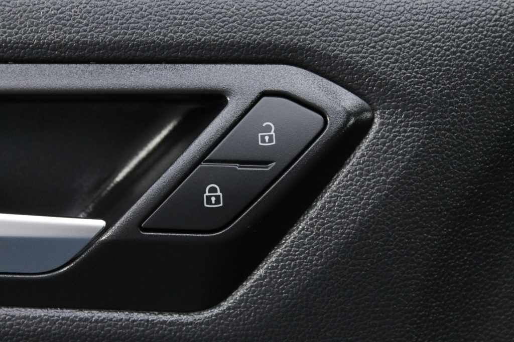 volkswagen-t-roc-2025-gasolina-999cc
