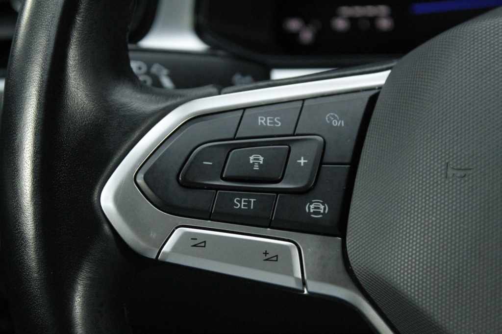 volkswagen-t-roc-2025-gasolina-999cc