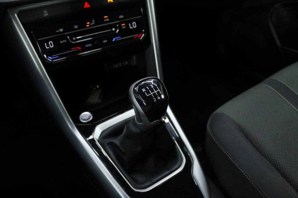 volkswagen-t-roc-2025-gasolina-999cc