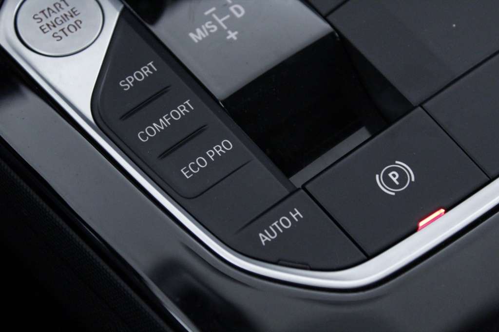 bmw-serie-2-2021-diesel-1496cc