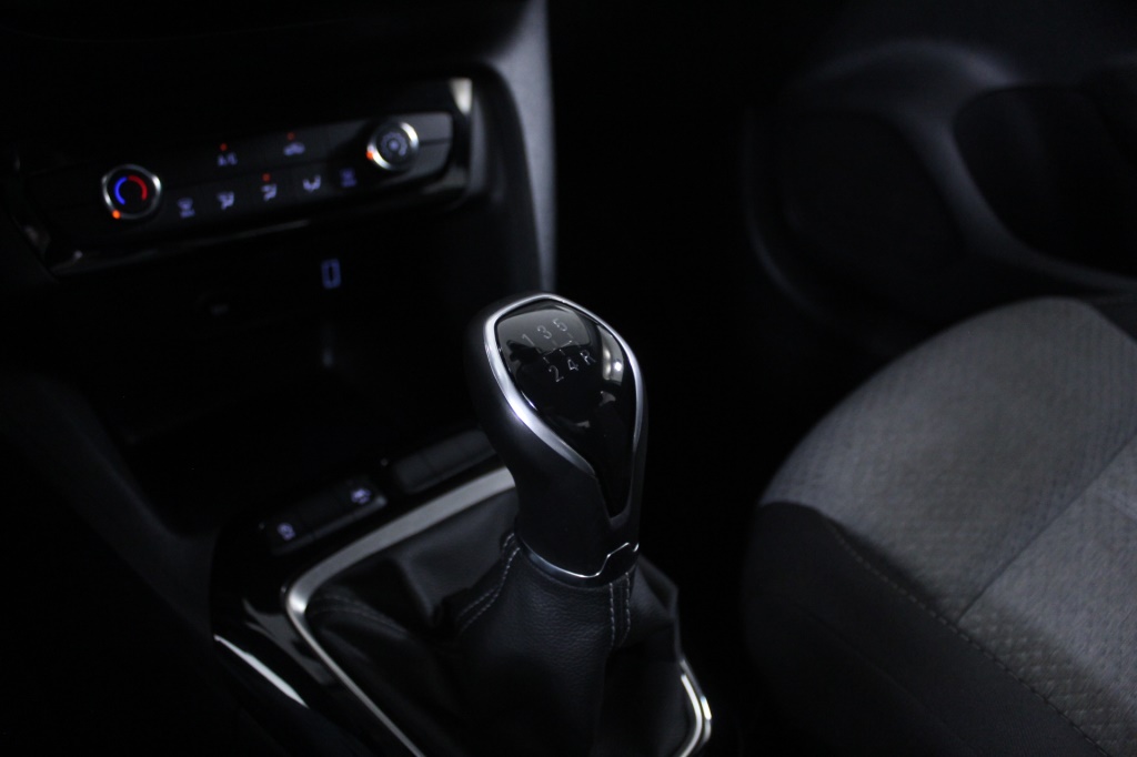 opel-corsa-2024-gasolina-1199cc
