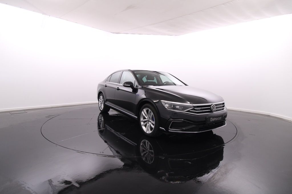 volkswagen-passat-2023-hibrido-1395cc