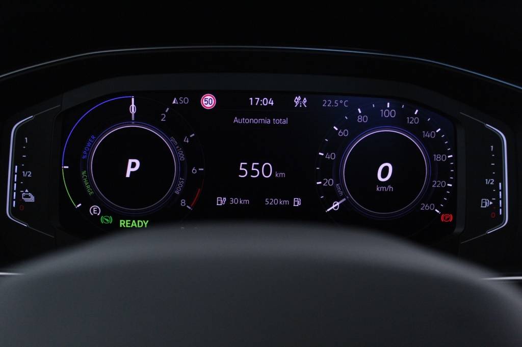 volkswagen-passat-2023-hibrido-1395cc