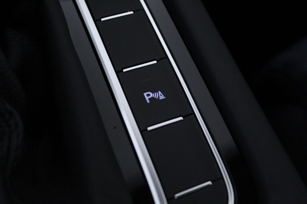 volkswagen-passat-2023-hibrido-1395cc