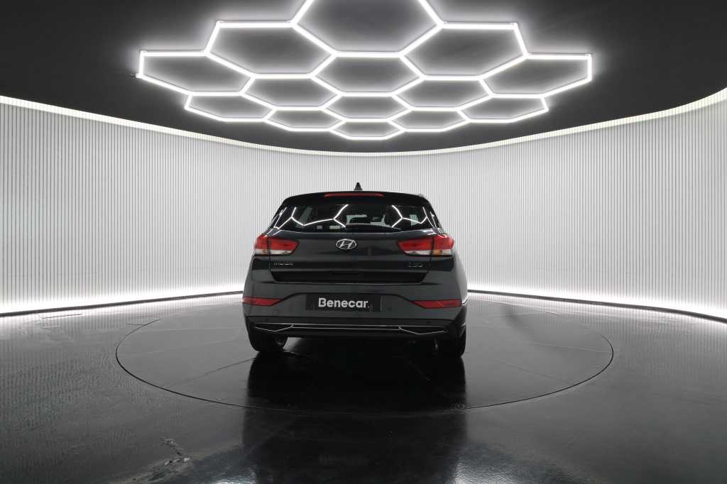 hyundai-i30-2024-gasolina-998cc