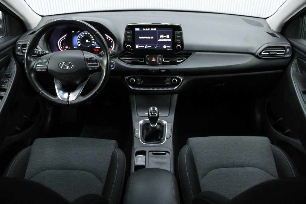 hyundai-i30-2024-gasolina-998cc