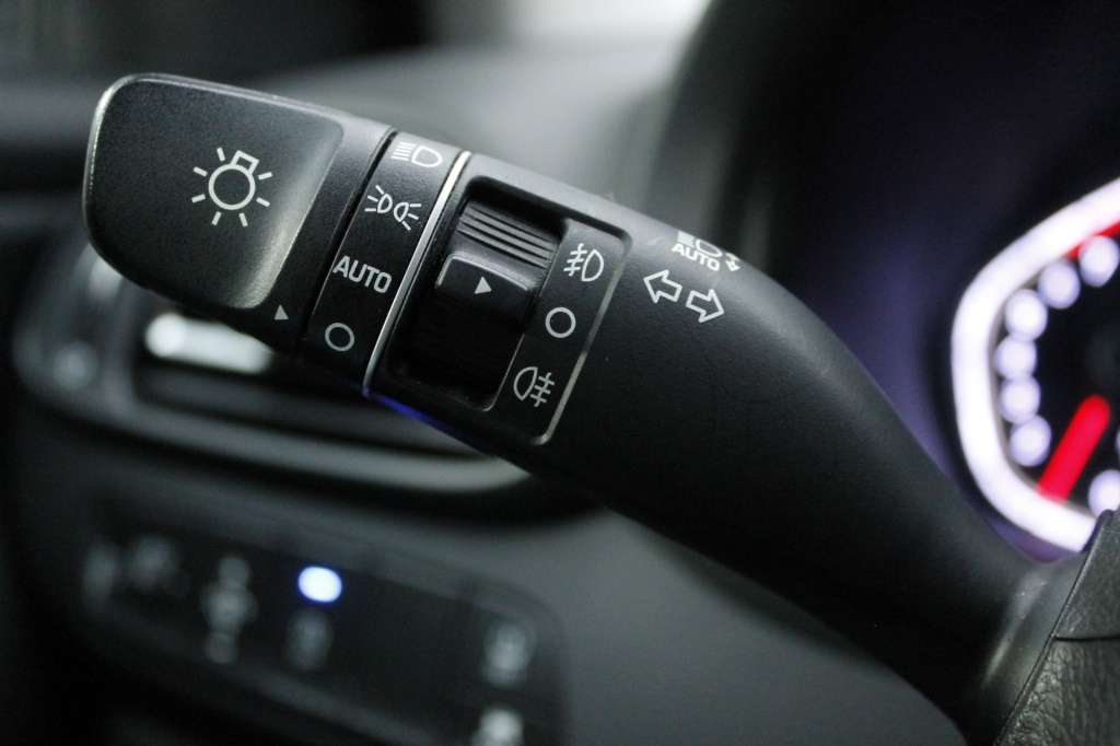 hyundai-i30-2024-gasolina-998cc