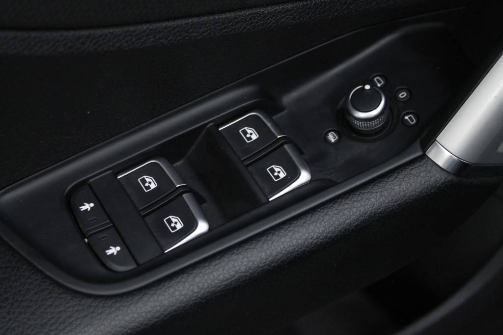 audi-q2-2025-gasolina-999cc