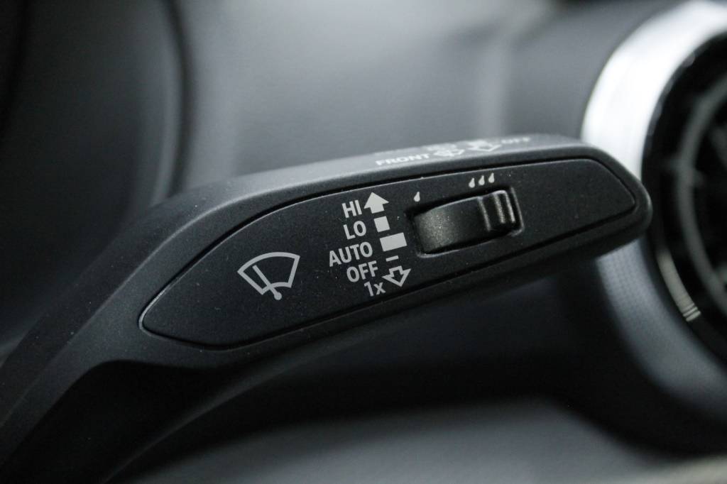 audi-q2-2025-gasolina-999cc