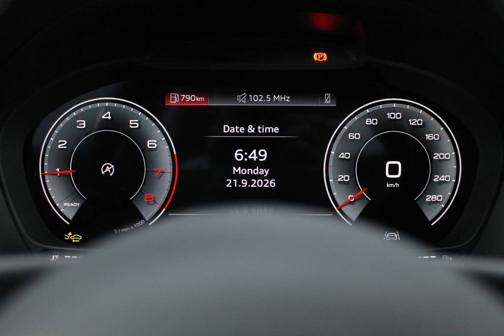 audi-q2-2025-gasolina-999cc