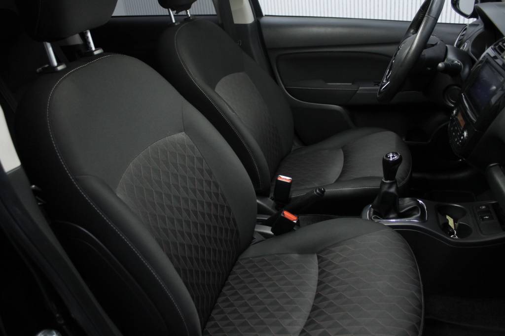 mitsubishi-space-star-2024-gasolina-1193cc