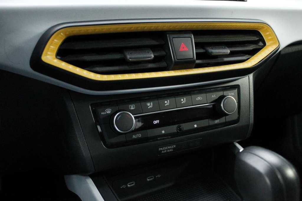 seat-arona-2024-gasolina-999cc